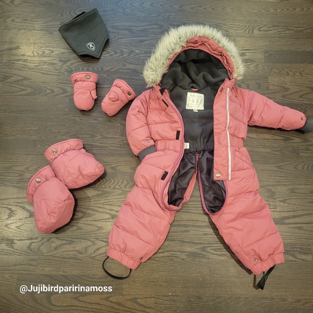 SNOWSUIT for baby - one piece sz 24m in magenta. Detacheable fur trim